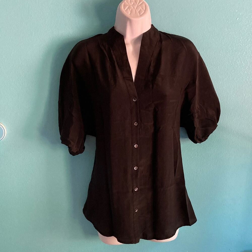 Geren Ford Womens Size XS Black 100% Silk Button Front Blouse